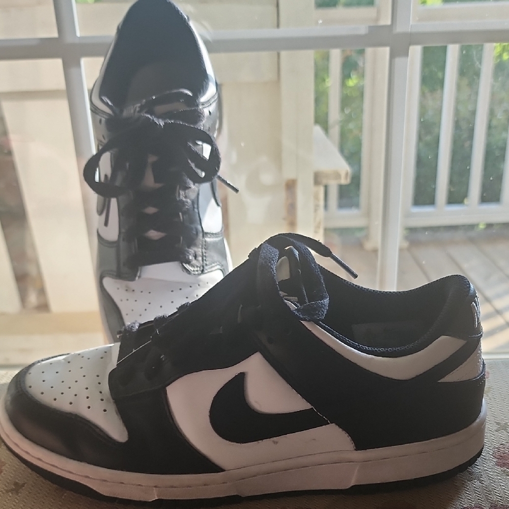 Nike Black and White Dunk Low Shoes - Picture 2 of 7